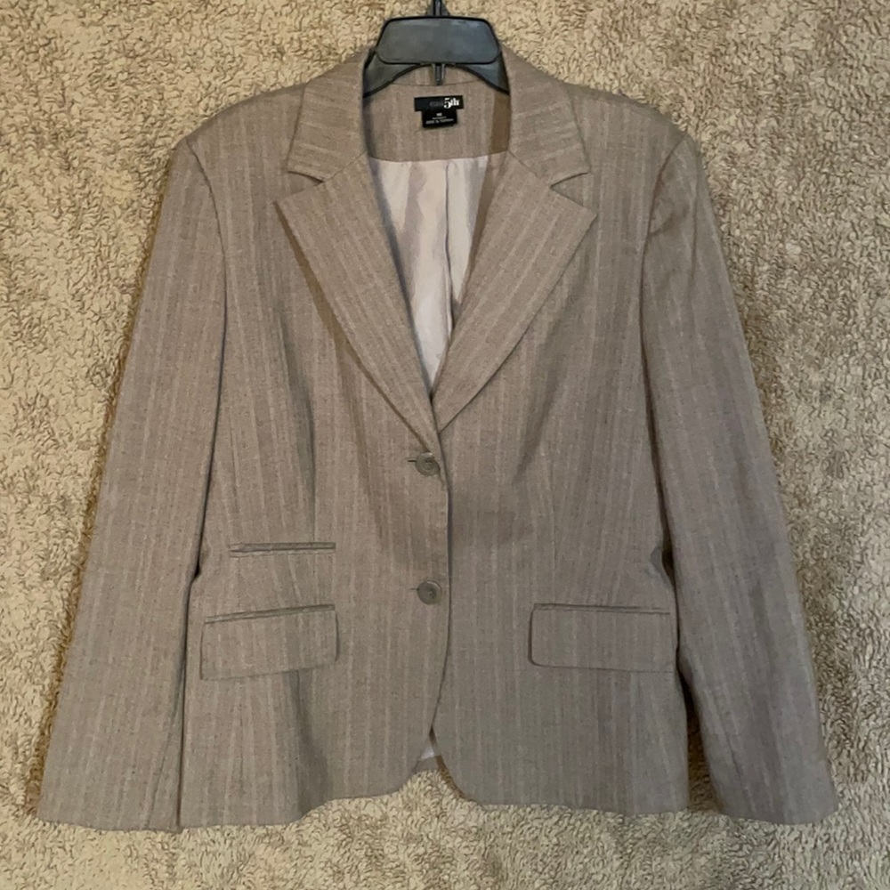 EUC East 5th tan striped button up blazer size 16